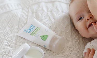 Natural products to soothe cradle cap image