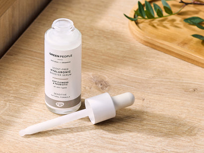 Green People Scent Free Hyaluronic Booster Serum