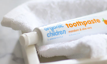 Organic baby & kids' toothpastes image